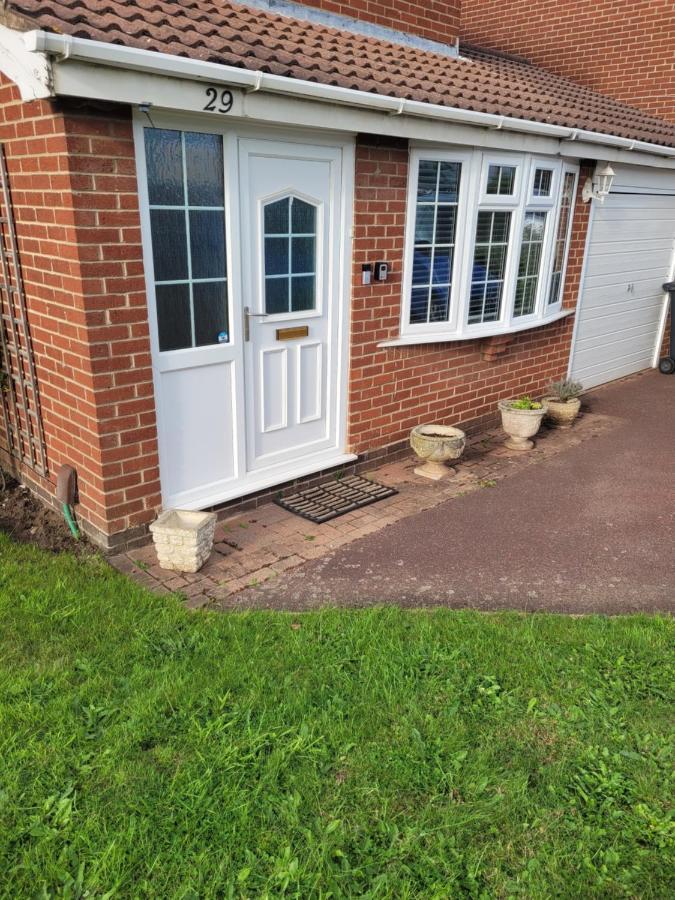 4-Bedroom Home Near Ema, Sleeps 6 Castle Donington Exterior photo